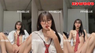 คลิปหลุดไทย FFHBLUE น้องข้าวฟ่างสาวแว่นเล่นเสียวหน้ากล้องแบบเด็ดๆยั่วๆหน้ากล้อง น่าเอาควยกระแทกหีรัวๆให้น้ำแตกเลยจับซอยให้ร้องครางลั่นๆ